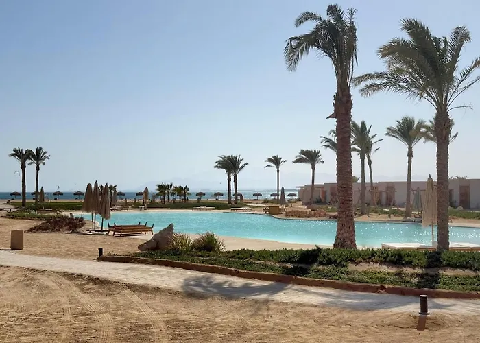 Pool Front Mesca Minutes To Sandy In Soma Bay Hurgada